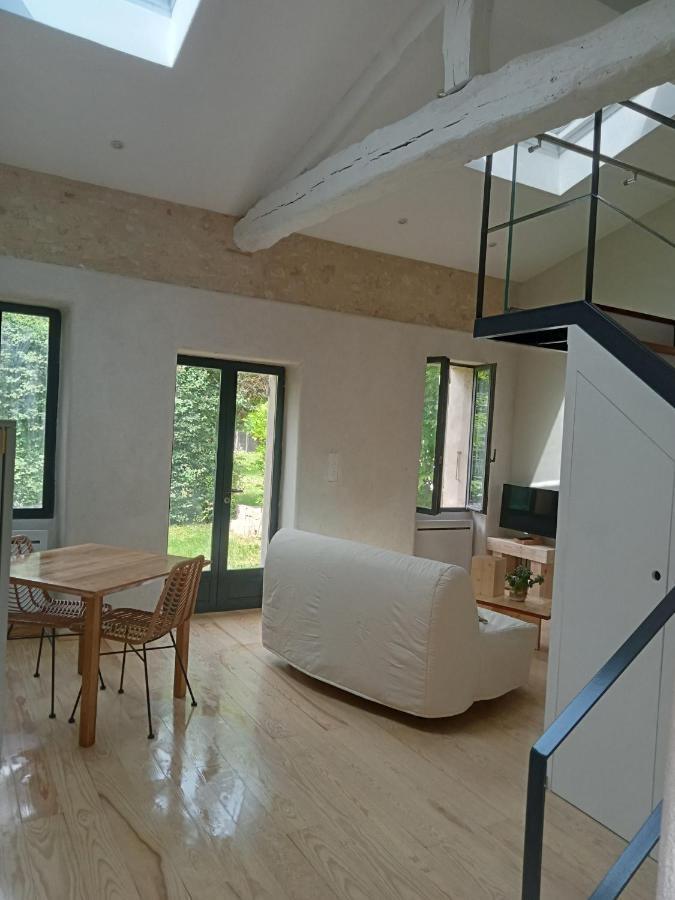 Maison En Pierre Restauree Avec Jardin 欧什 外观 照片
