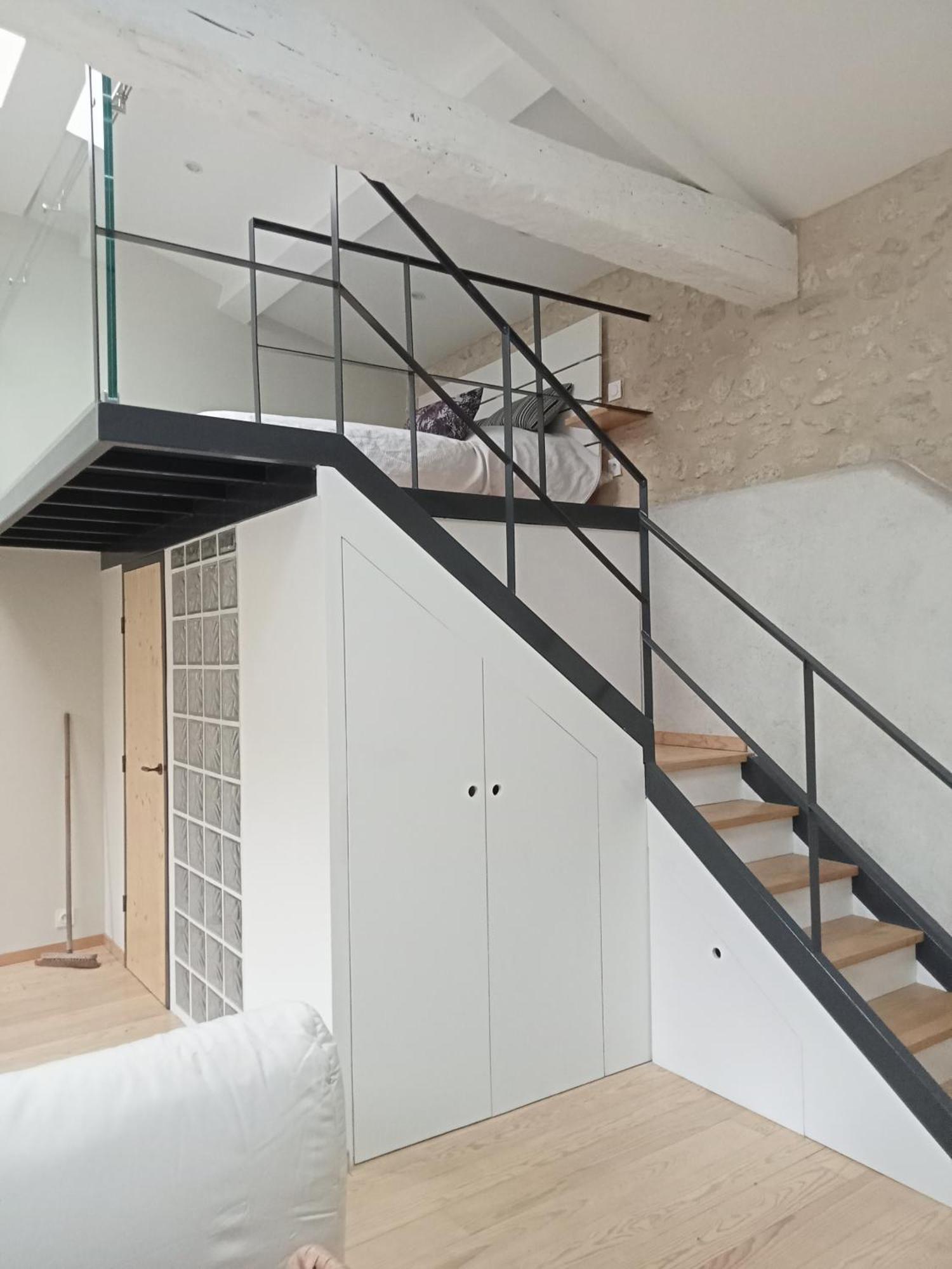 Maison En Pierre Restauree Avec Jardin 欧什 外观 照片
